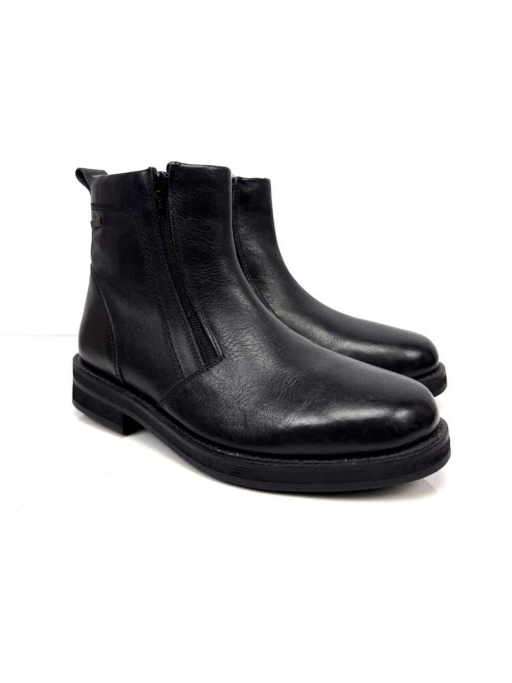 Boulevard Club Black Leather Insulated Ankle Boots‎ Size 8